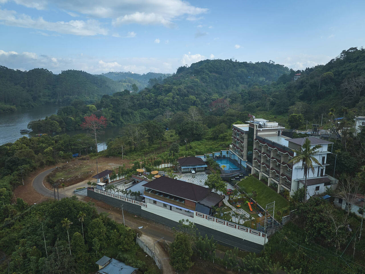 Eve Munnar (Luxury Resort)